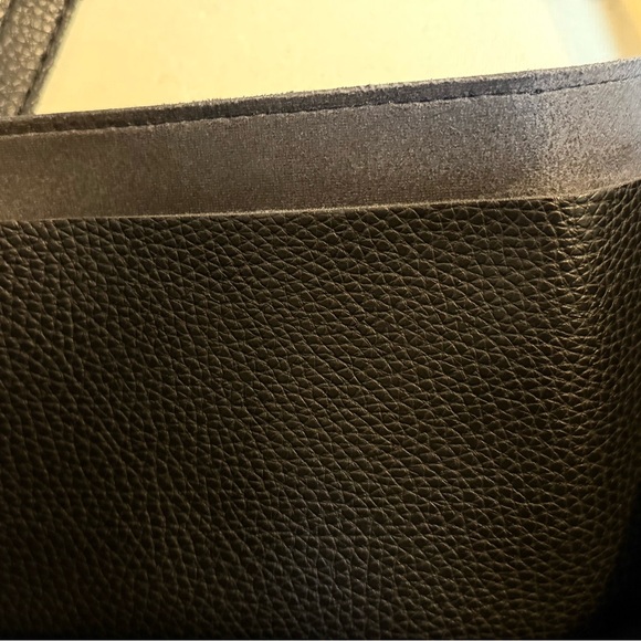 Vince Camuto Black and Gray Vegan Leather Tote with Minimalist Design - Picture 5 of 6